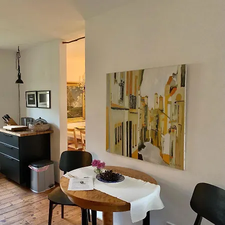 Holiday home Charmantes Kutscherhaus/charming Romantic Hideaway *