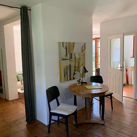 Holiday home Charmantes Kutscherhaus/charming Romantic Hideaway *
