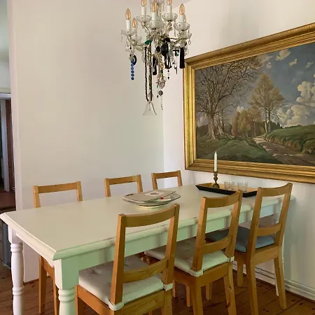 Charmantes Kutscherhaus/charming Romantic Hideaway